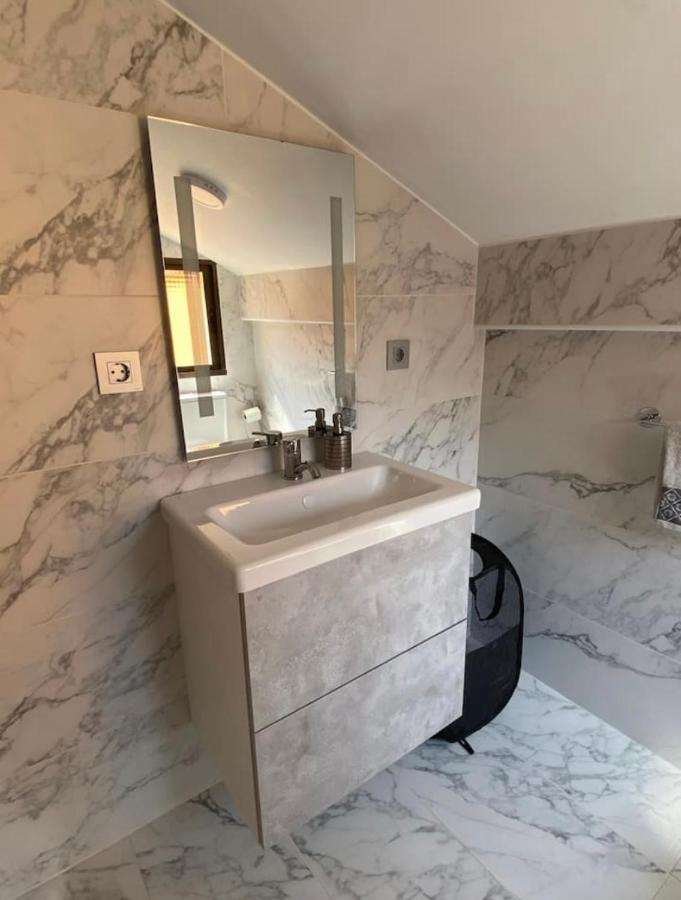 شقة Acojedor Apartamento En بيرميو المظهر الخارجي الصورة